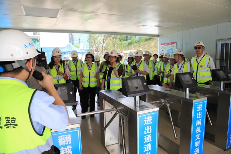 深圳市建筑工務(wù)署舉辦新時(shí)代政府工程智慧建造公眾開(kāi)放日活動(dòng)_4